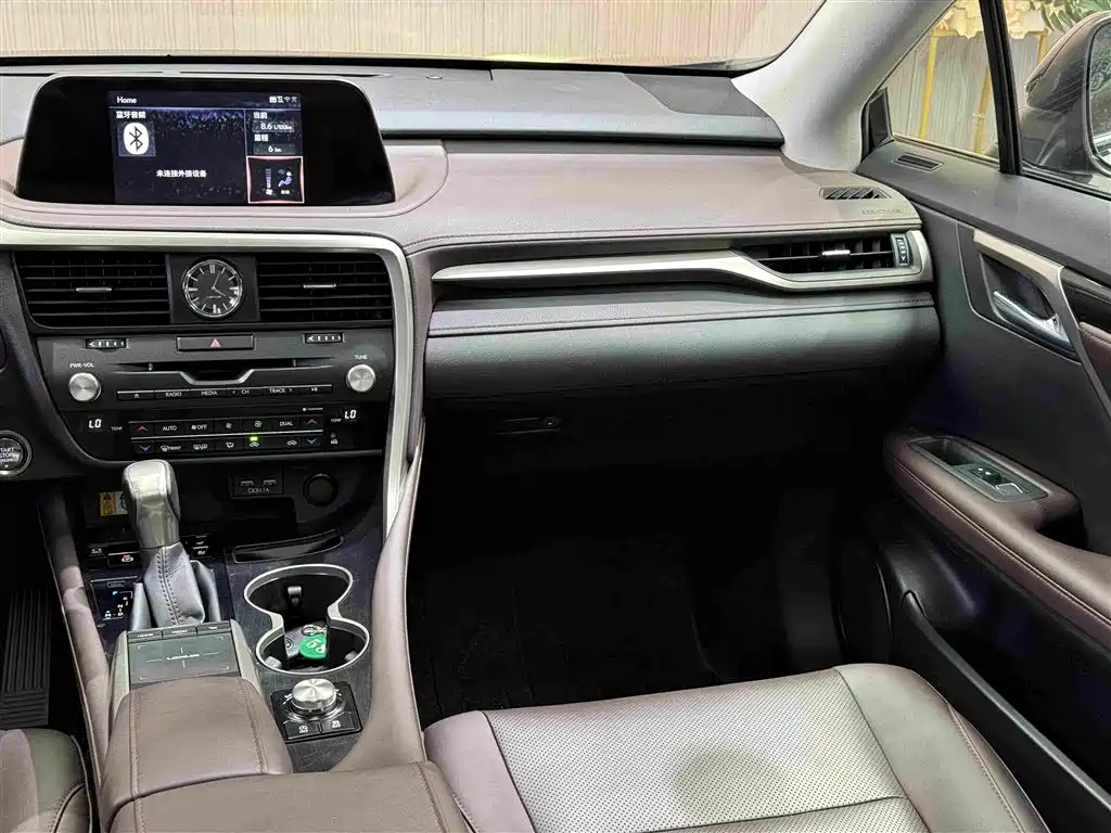 Lexus RX 2022 — фото 14