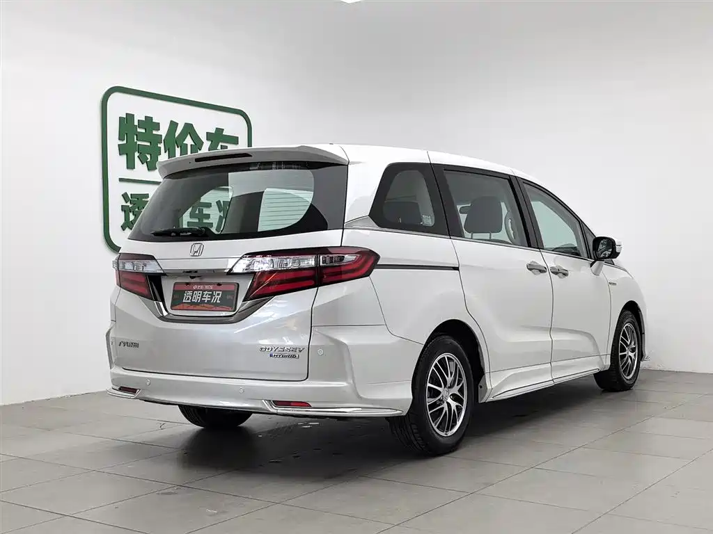 Honda Odyssey 2021 — фото 2