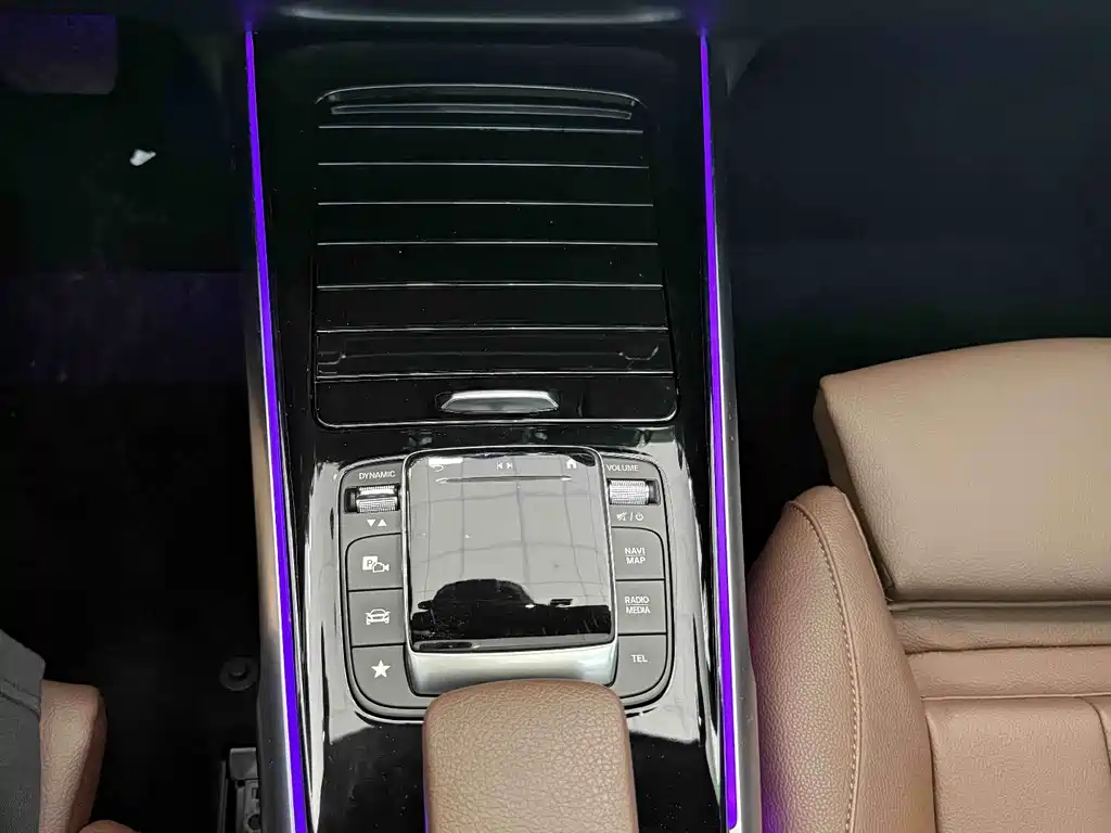 Mercedes-Benz GLB 2020 — фото 15