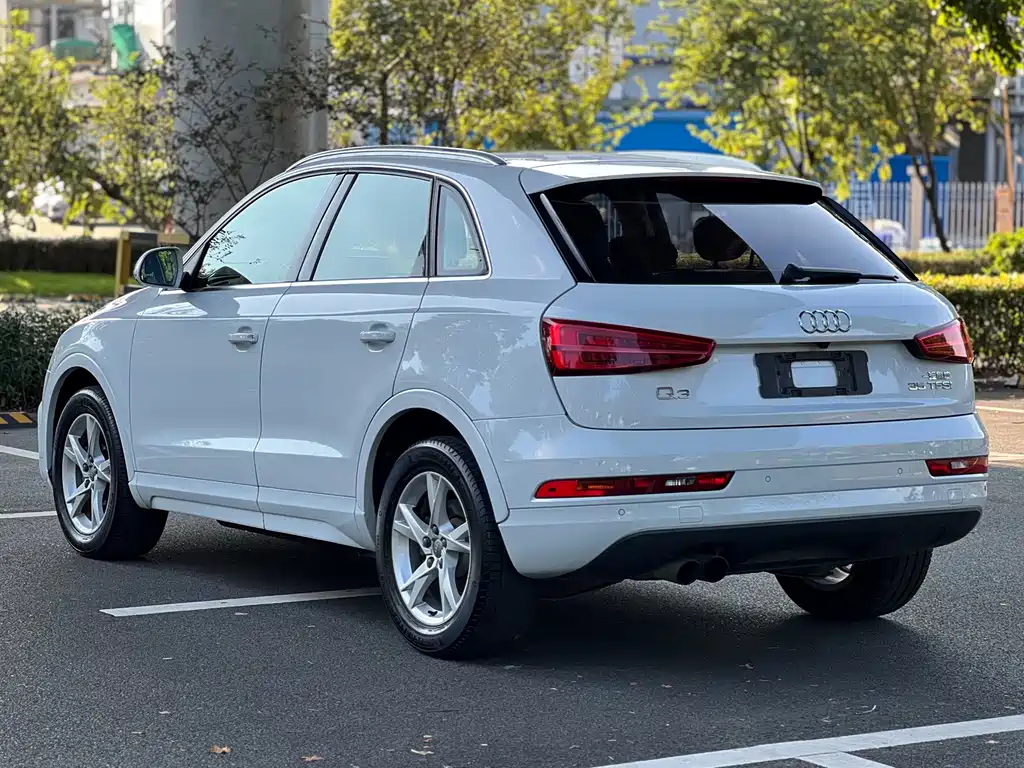 Audi Q3 2018 — фото 6
