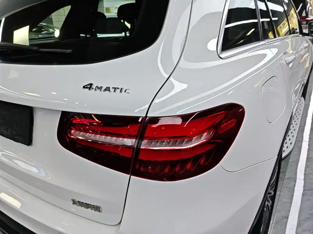Mercedes-Benz GLC 2017 — фото 8