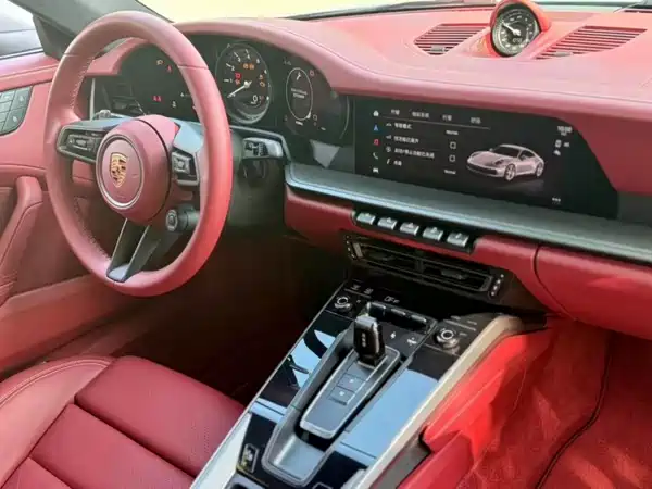 Porsche 911 2023