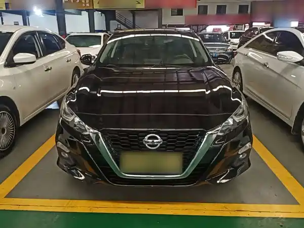 Nissan Teana 2022