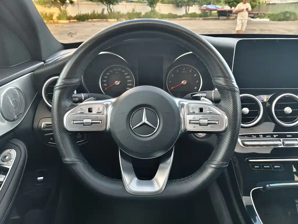 Mercedes-Benz C-Class 2018 — фото 15