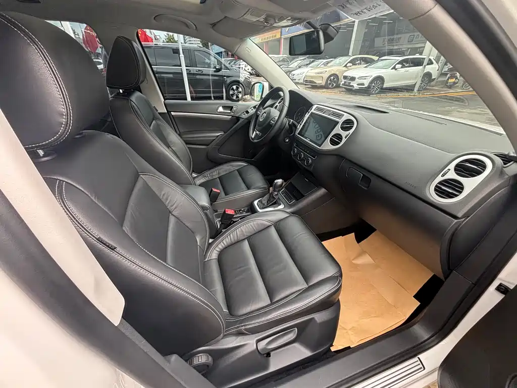 Volkswagen Tiguan 2018 — фото 18