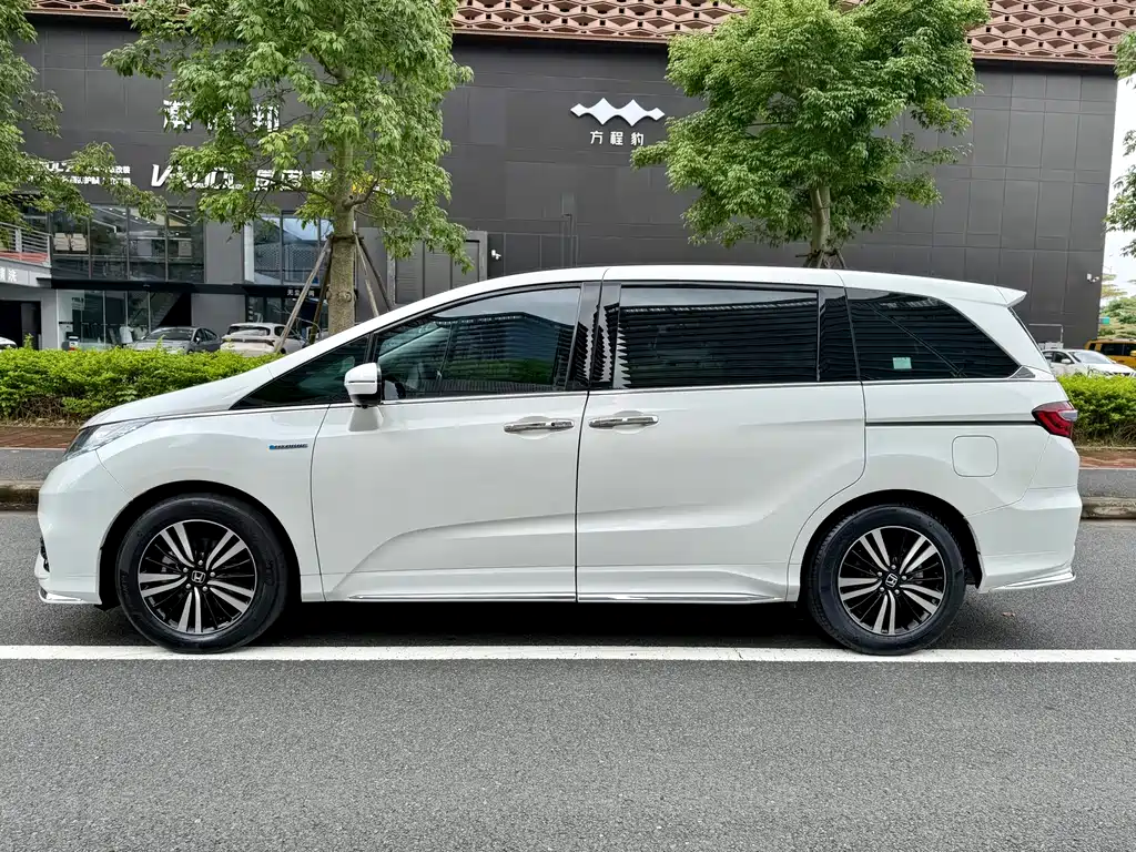 Honda Odyssey 2021 — фото 4