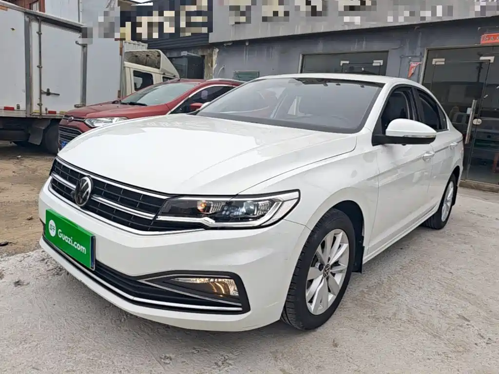 Volkswagen Bora 2021