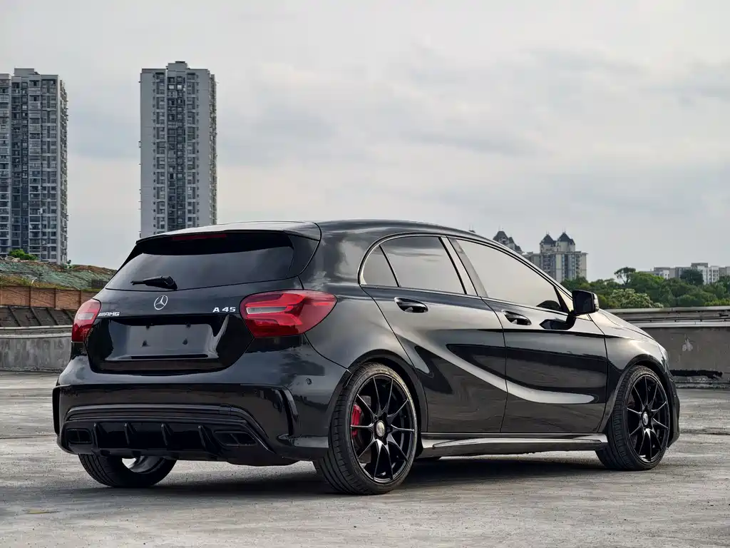 Mercedes-Benz A-Class AMG 2017 — фото 20