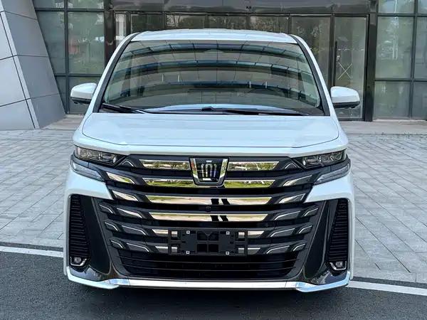 Toyota Vellfire 2024