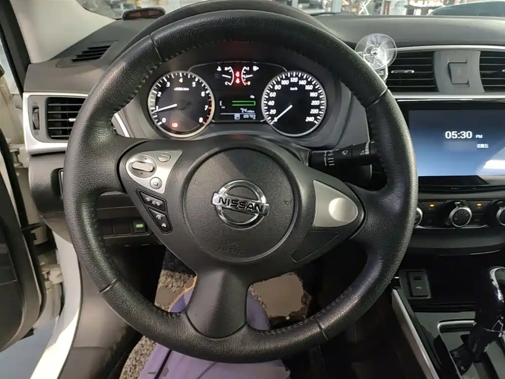 Nissan Sylphy 2018 — фото 11