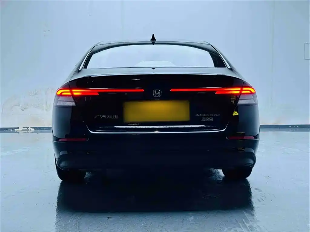 Honda Accord 2024 — фото 12