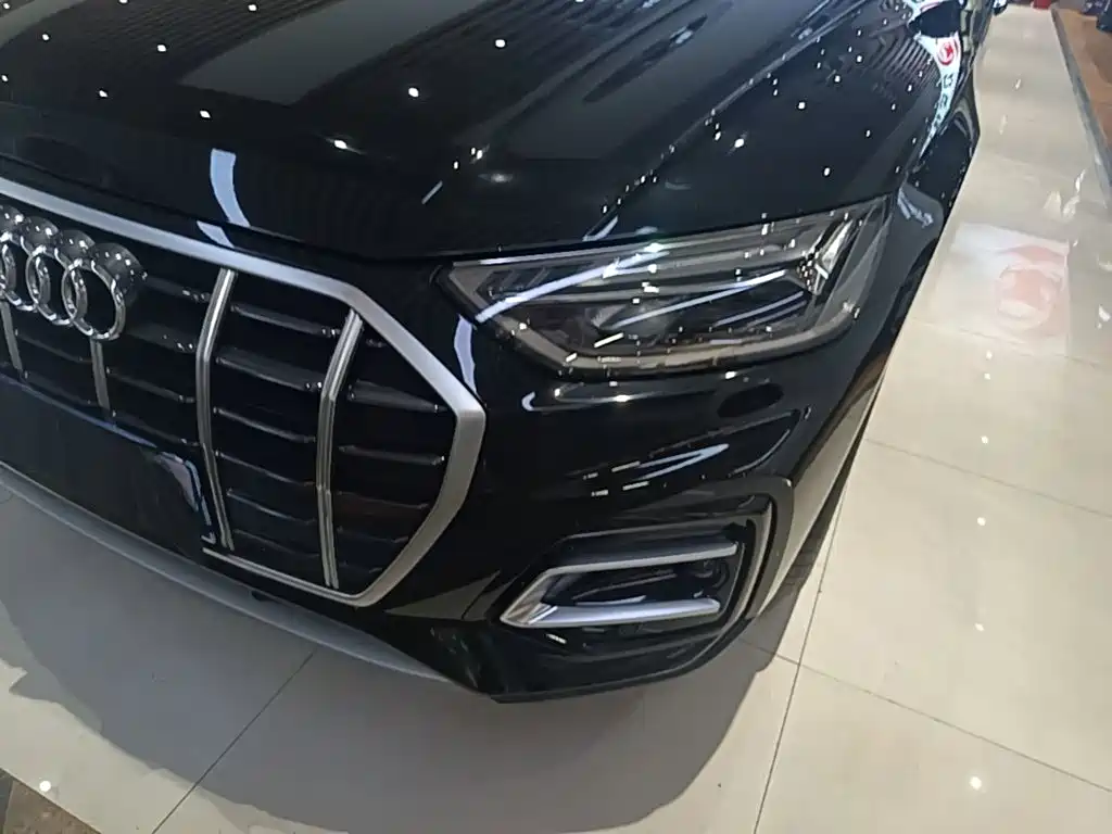 Audi Q5L 2022 — фото 24