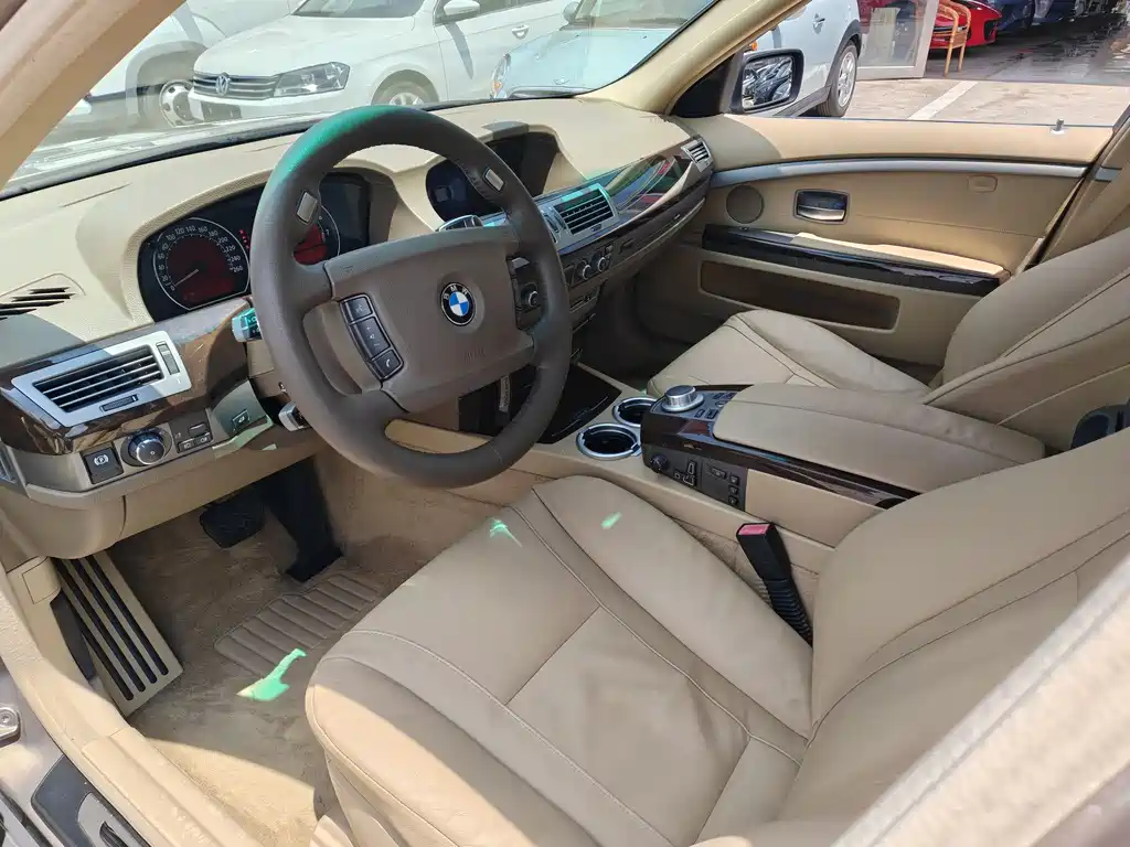 BMW 7 Series 2009 — фото 4