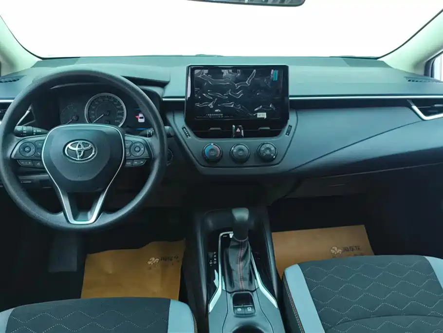 Toyota Corolla 2021 — фото 12