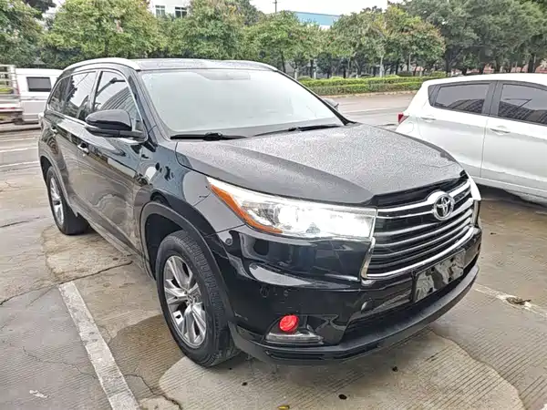 Toyota Highlander 2016