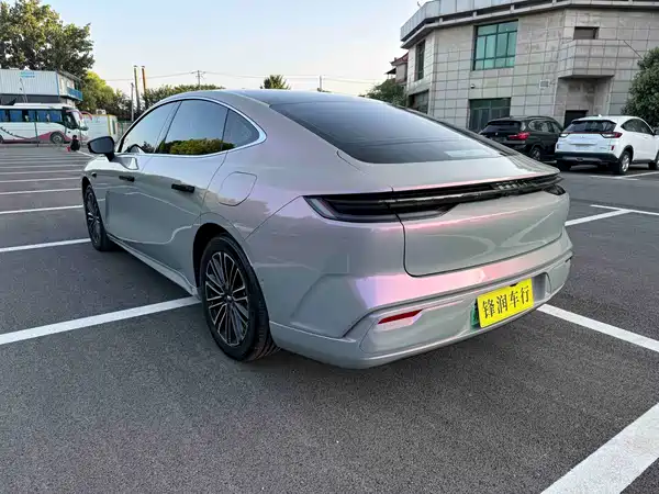 Geely Galaxy Starshine 8 2026