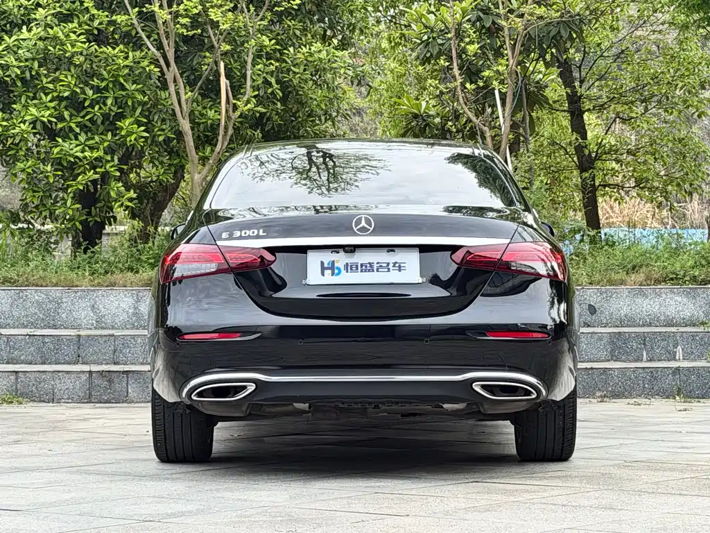 Mercedes-Benz E-Class 2023 — фото 8