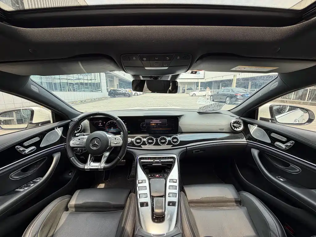 Mercedes-Benz AMG GT 2019 — фото 13