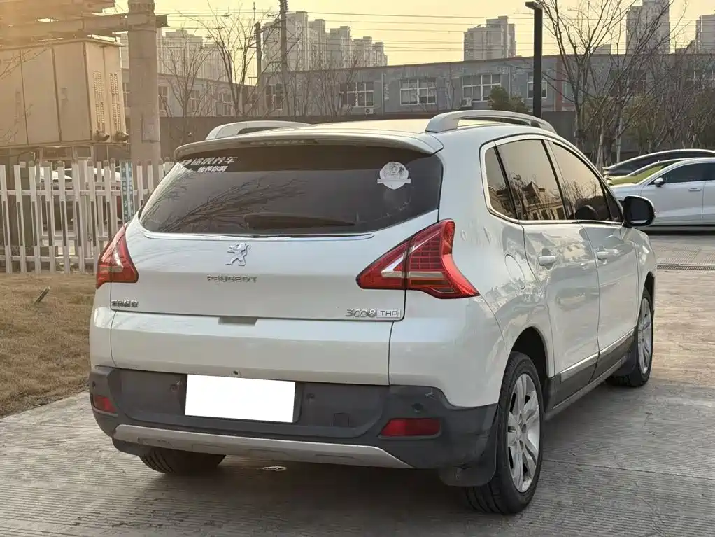 Peugeot 3008 2014 — фото 12