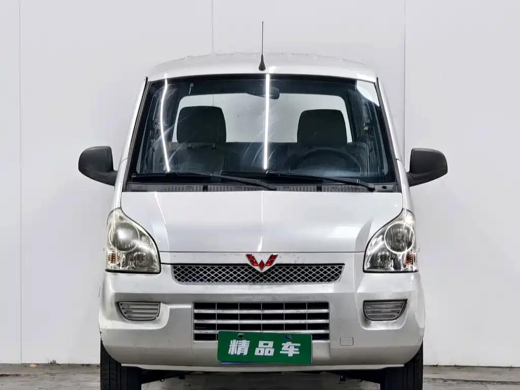 Wuling Rongguang 2013