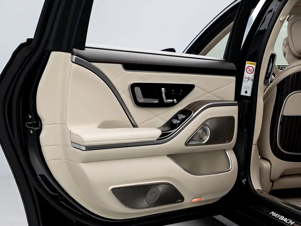 Mercedes-Benz Maybach S-Class 2022 — фото 23