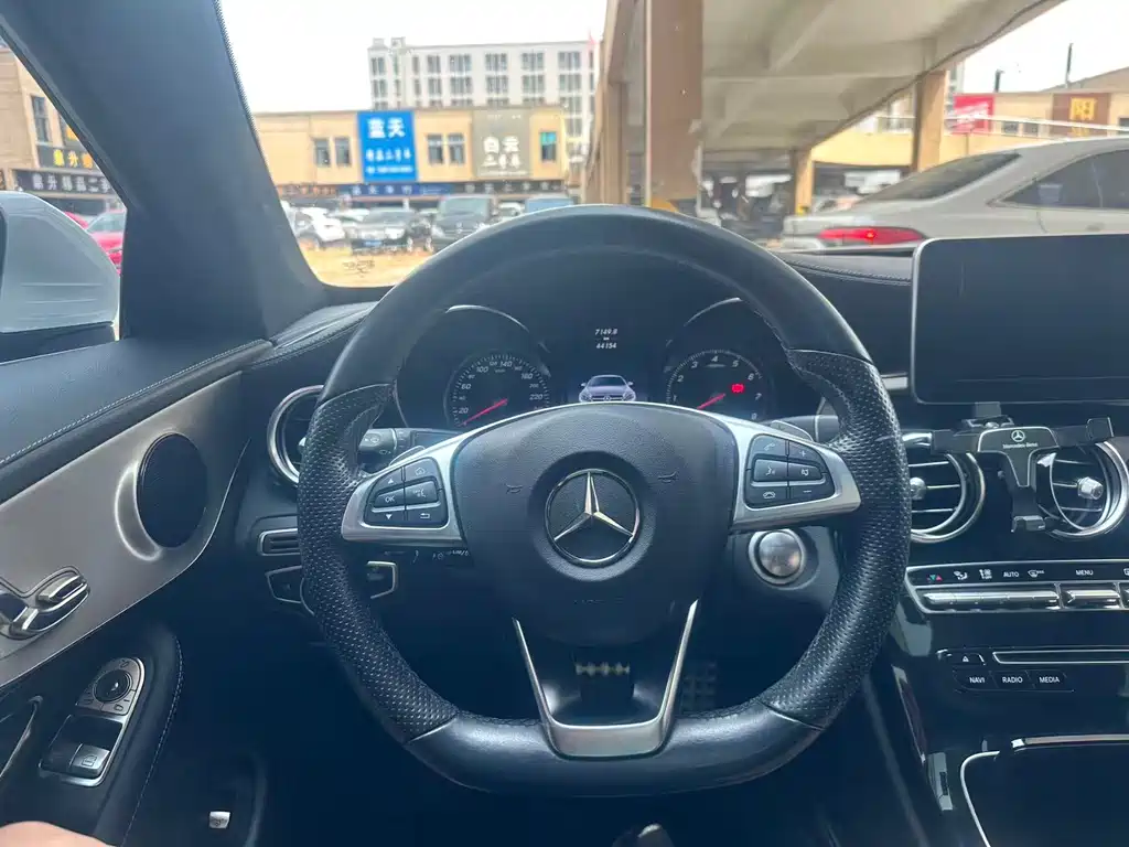 Mercedes-Benz C-Class 2017