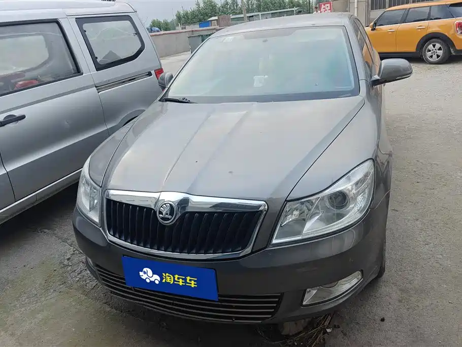 Skoda Octavia 2015 — фото 2