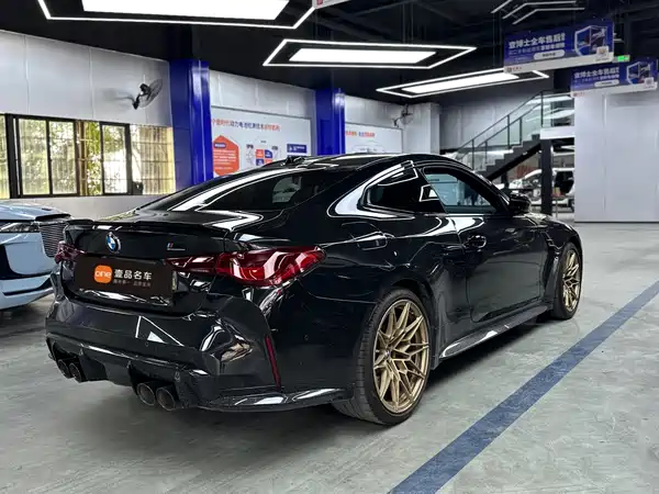 BMW M4 2023