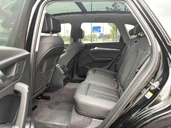 Audi Q5L 2023