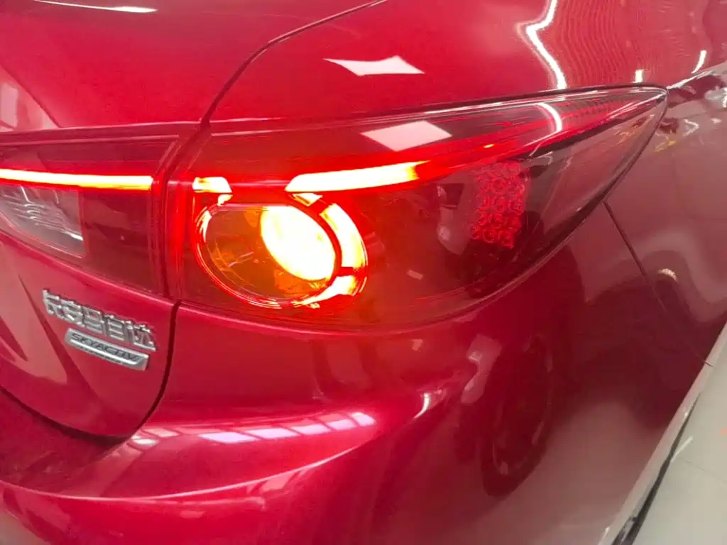 Mazda 3 Angkesela 2019 — фото 8
