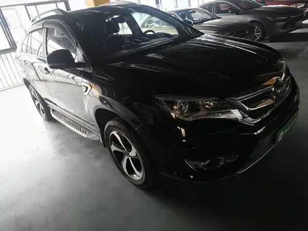 BYD S7 2015