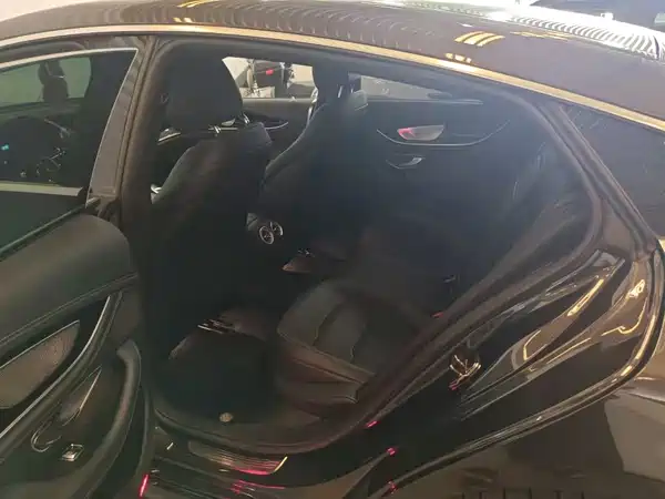 Mercedes-Benz AMG GT 2023