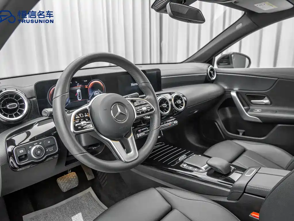 Mercedes-Benz A-Class 2021 — фото 11