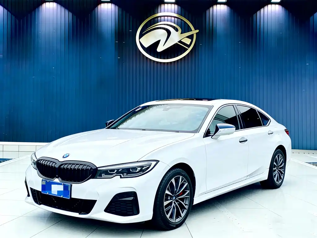 BMW 3 Series 2021 — фото 1