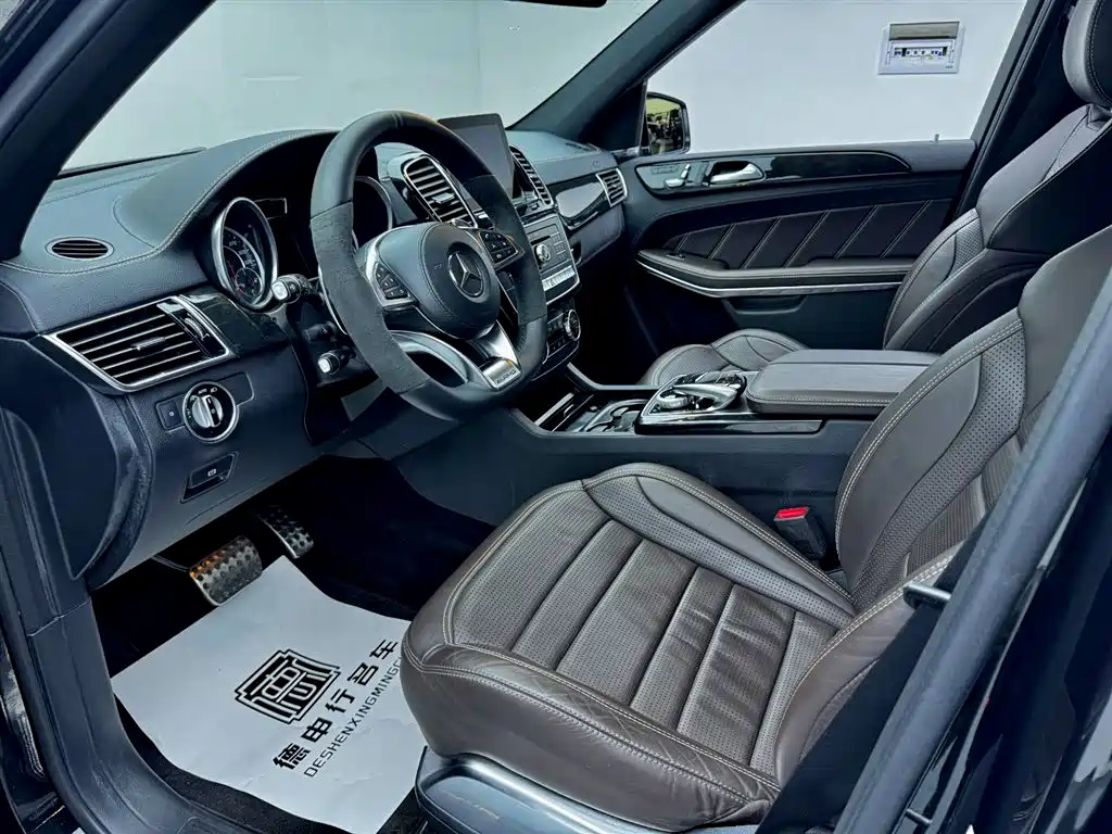 Mercedes-Benz GLS AMG 2016 — фото 17