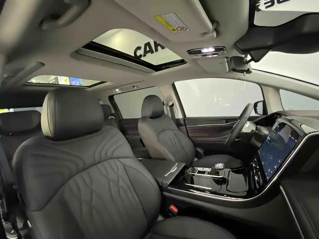 GAC Motor Trumpchi M8 2025 — фото 25