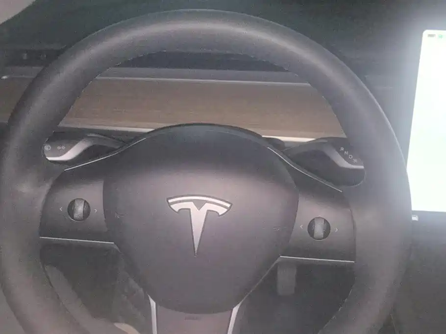 Tesla Model Y 2023 — фото 14