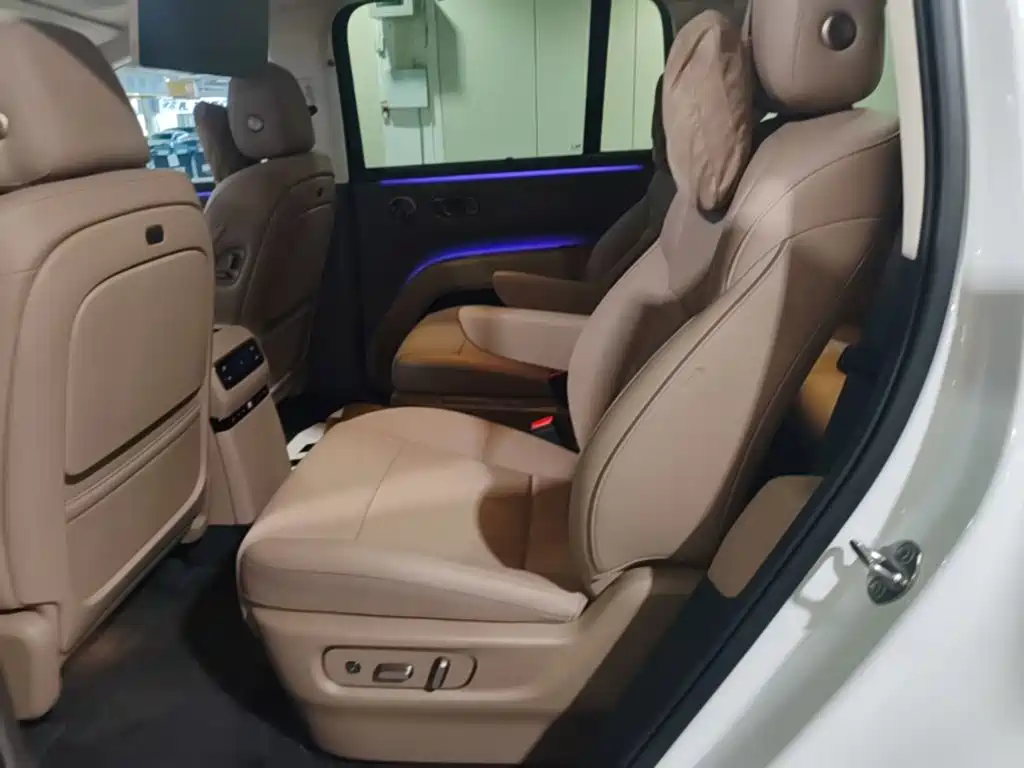 Li Auto i8 2026 — фото 17