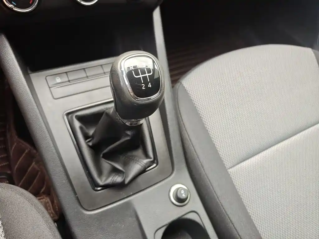 Skoda Octavia 2017 — фото 14