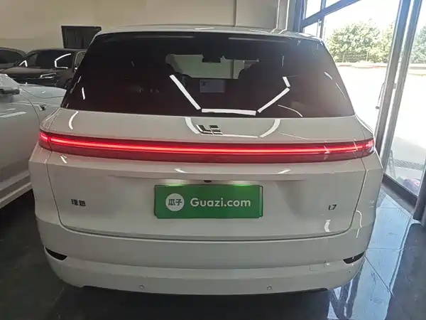 Li Auto L7 2025