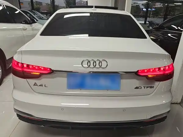 Audi A4L 2020