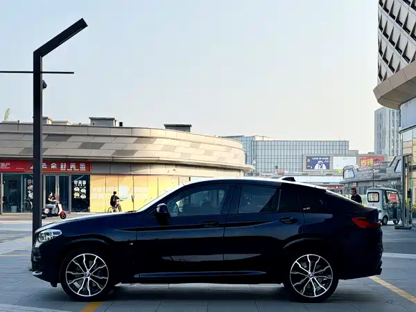 BMW X4 2021