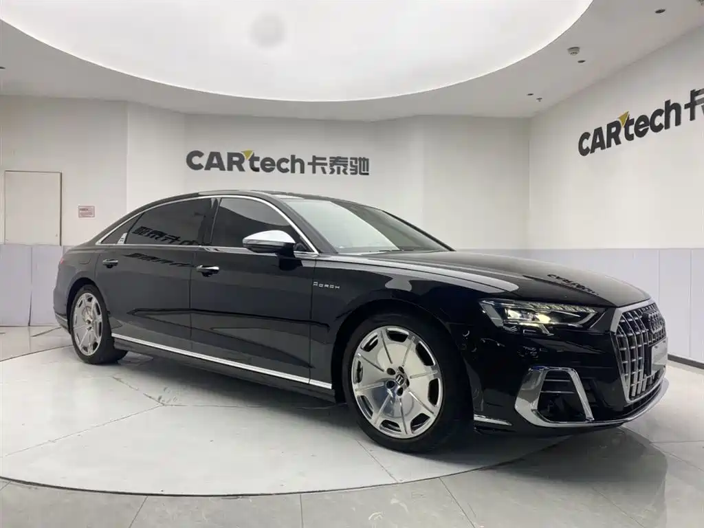 Audi A8 2022 — фото 2