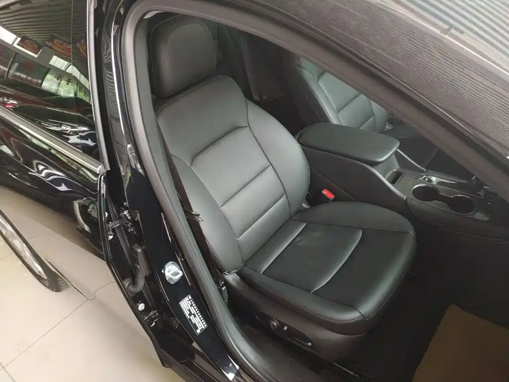 Chevrolet Malibu XL 2022 — фото 20