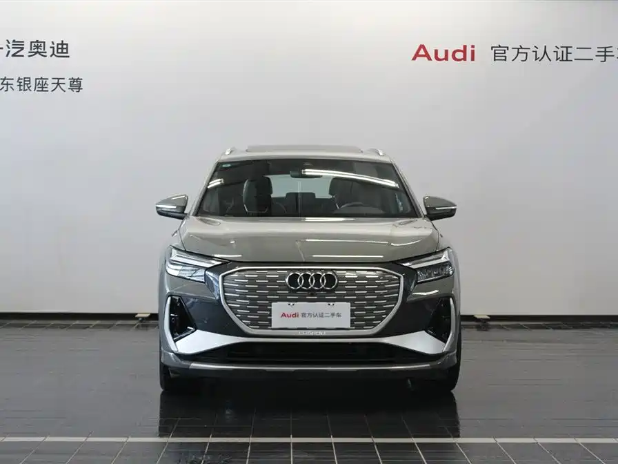 Audi Q4 e-tron 2023 — фото 2