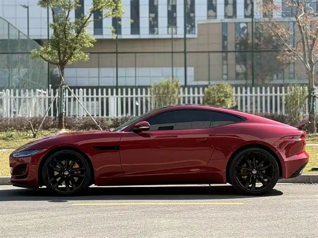 Jaguar F-TYPE 2023 — фото 14