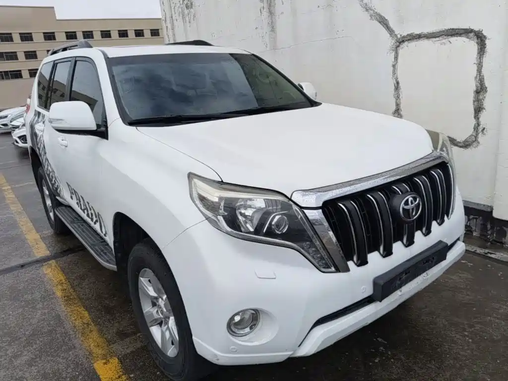 Toyota Prado 2016 — фото 4