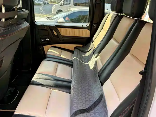 Mercedes-Benz G-Class 2015