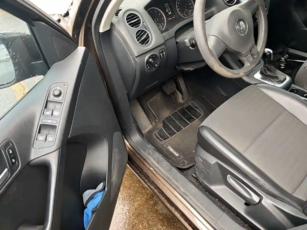 Volkswagen Tiguan 2015 — фото 16