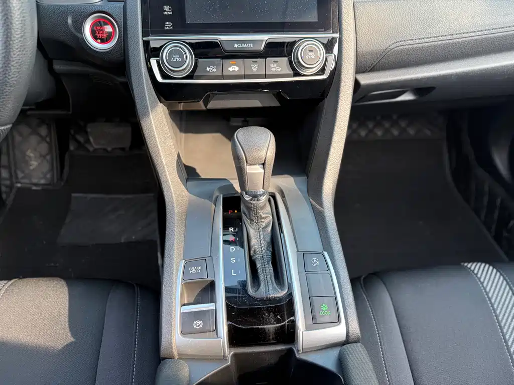 Honda Civic 2018 — фото 13